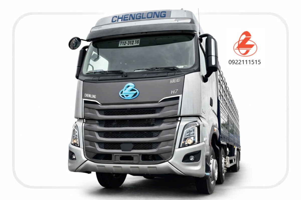 Ngoại thất mạnh mẽ của xe tải Chenglong 400HP 8x4 