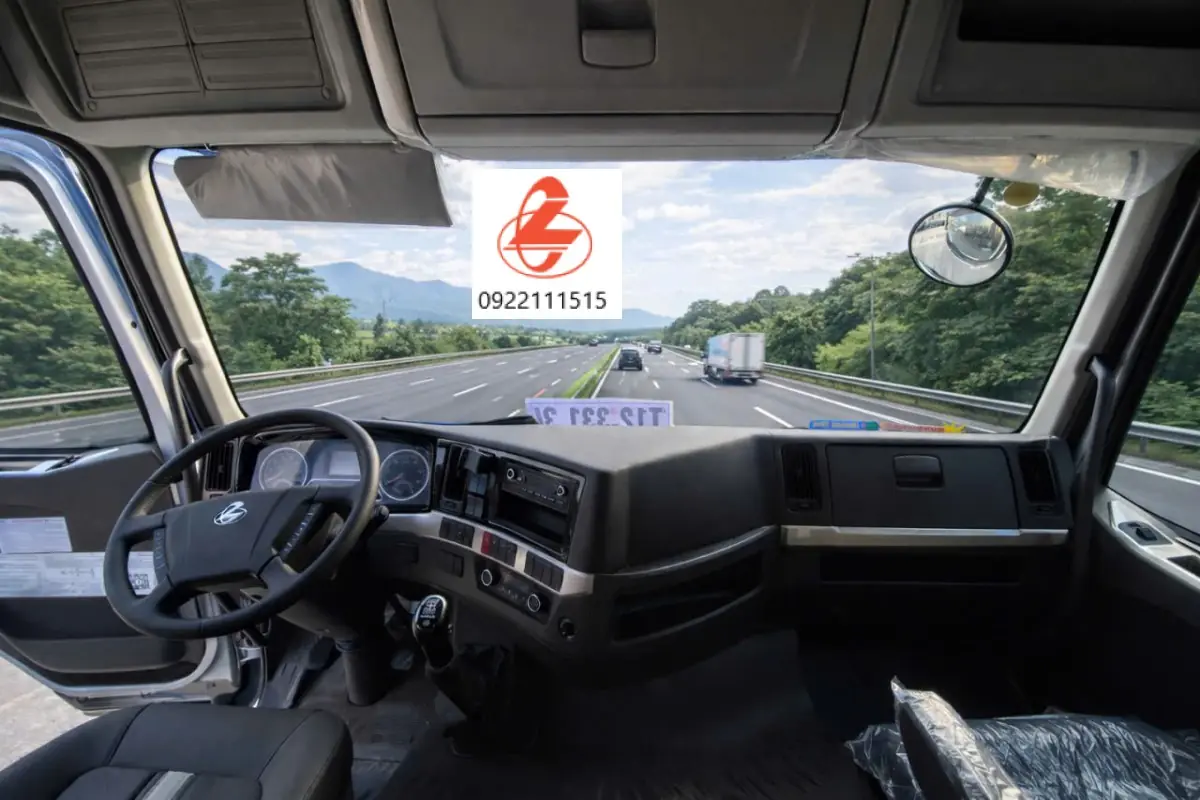 Nội thất xe chenglong 8x4 290hp th&ugrave;ng si&ecirc;u d&agrave;i