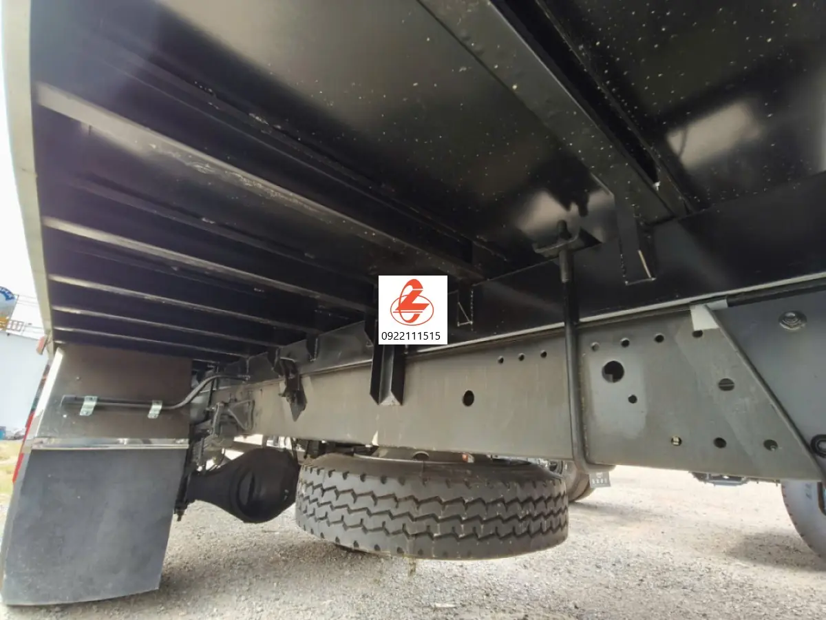 gầm th&ugrave;ng palet