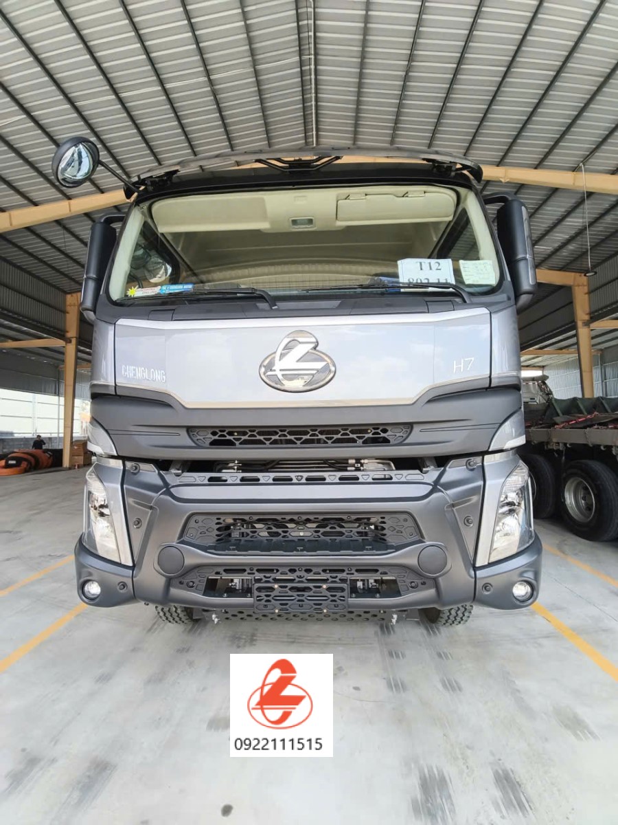 Cabin xe chenglong 400hp 8x4